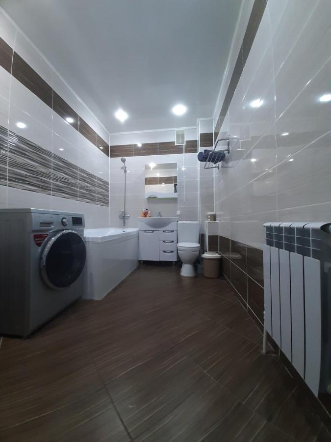 Отличная Двухкомнатная Квартира-Студия 70Кв Uralsk Exterior photo